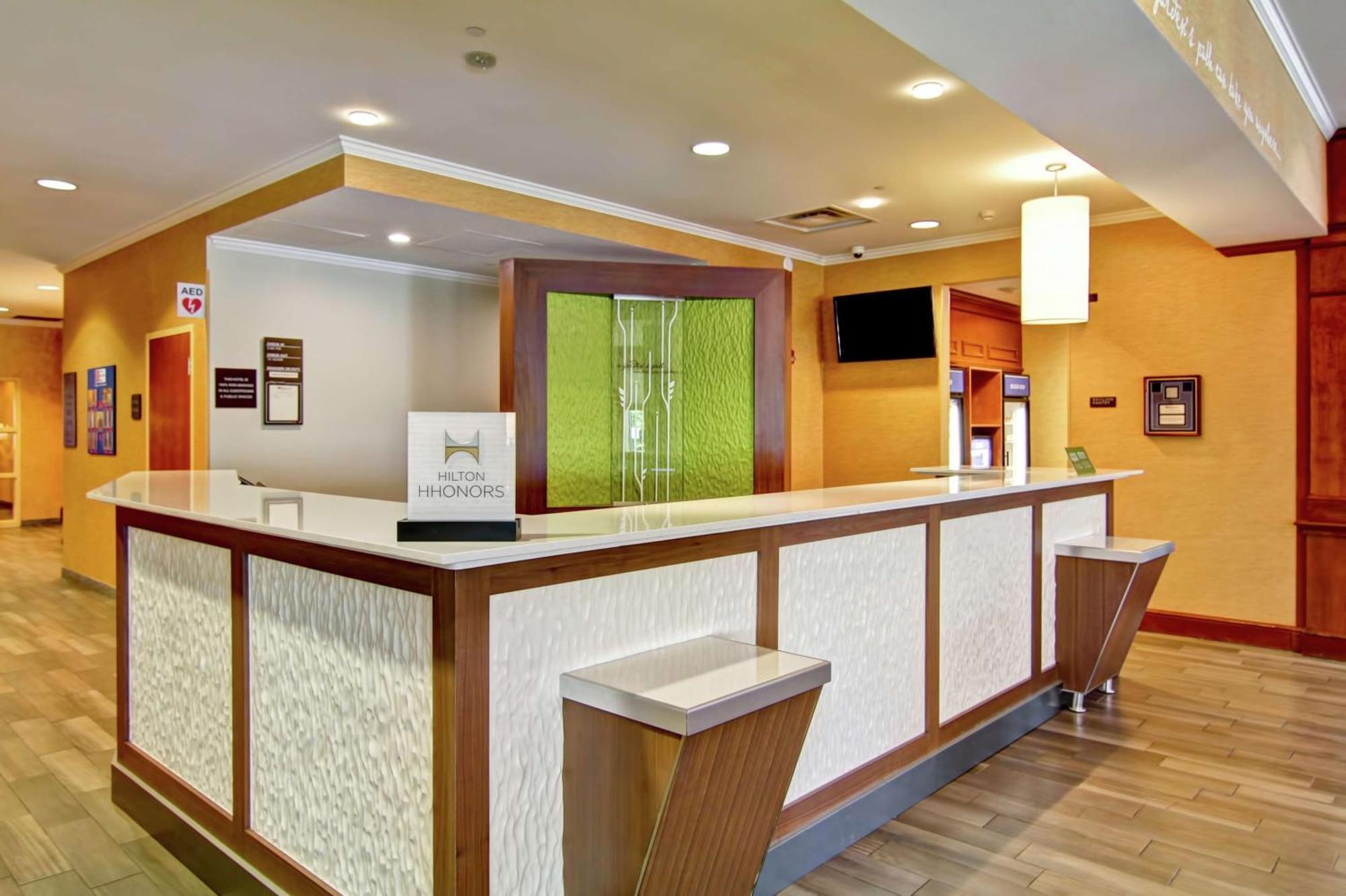 Hilton Garden Inn Ottawa Airport Zewnętrze zdjęcie